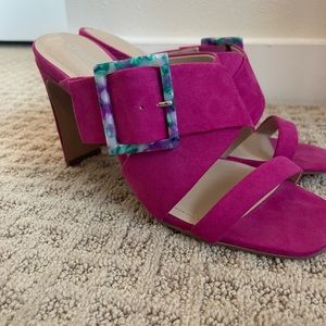 Hot pink heels that have never been worn before. Charles David brand.